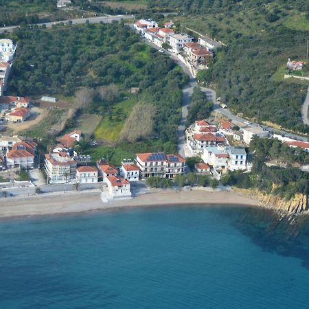Hotel Korakakis Beach Finikounta Bagian luar foto