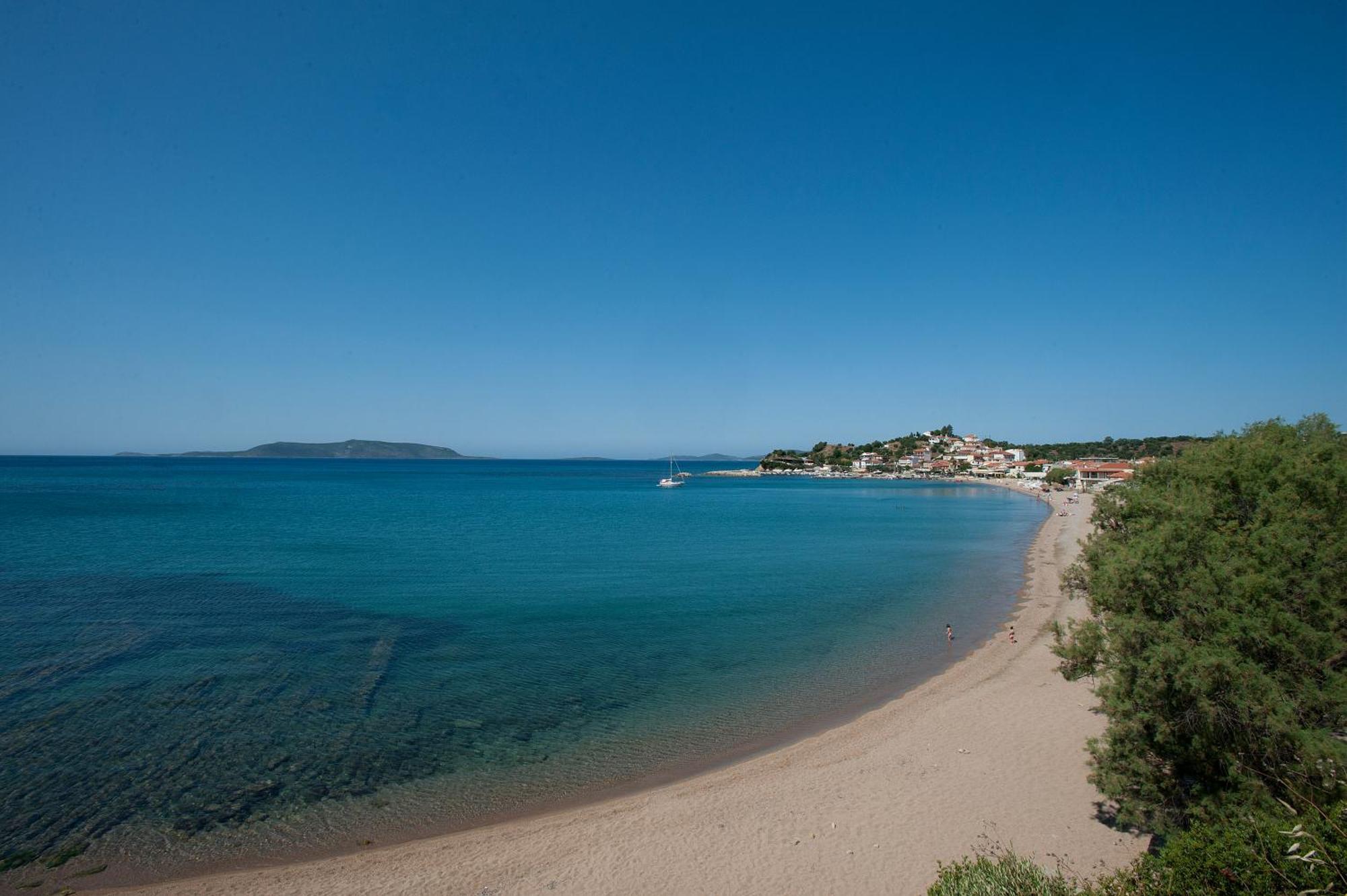 Hotel Korakakis Beach Finikounta Bagian luar foto