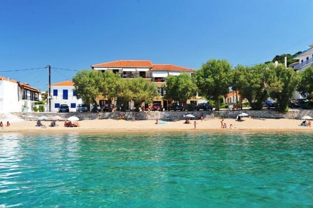 Hotel Korakakis Beach Finikounta Bagian luar foto